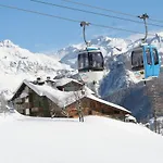 Hotel Caprice Des Neiges -