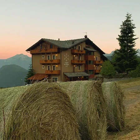 Caprice Des Neiges - Torgnon Hotel