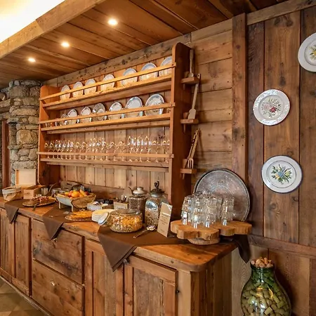 Caprice Des Neiges - 4*