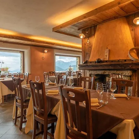 Caprice Des Neiges - Torgnon Hotel