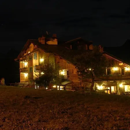 Hotel Caprice Des Neiges - 4*