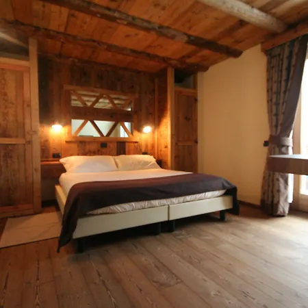 Caprice Des Neiges - 4*